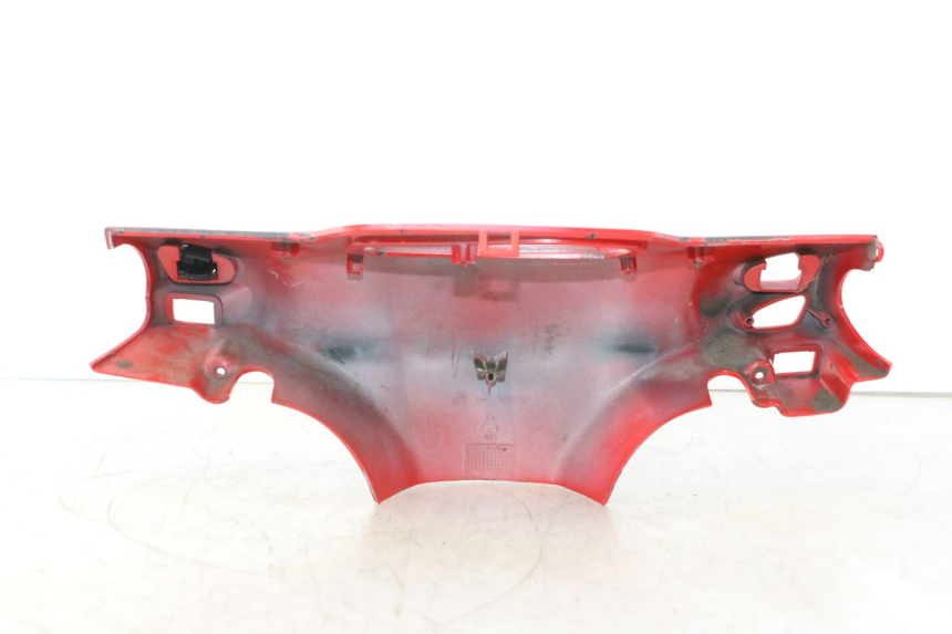 photo de COPRI MANUBRIO POSTERIORE PIAGGIO VESPA S 2T 50 (2007 - 2014) - Caratteristiche distintive