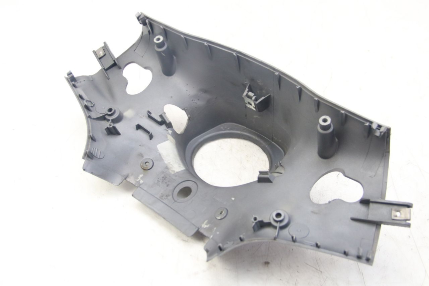 photo de COFANO MANUBRIO POSTERIORE PIAGGIO VESPA SPRINT 2T 50 (2014 - 2018) - Altra angolazione