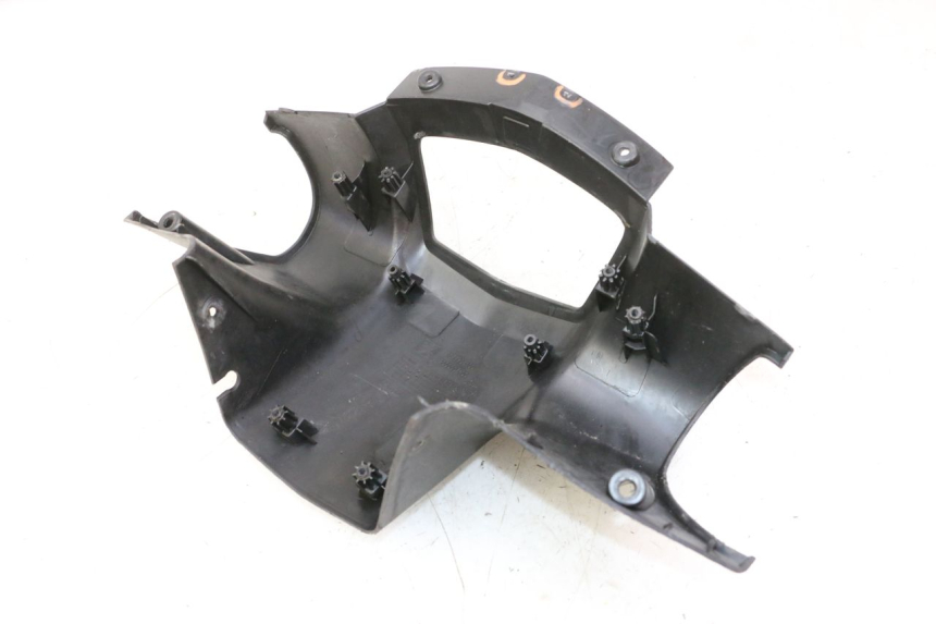 photo de COPRI MANUBRIO POSTERIORE PEUGEOT VIVACITY NEW 2T 50 (2008 - 2017) - Altra angolazione