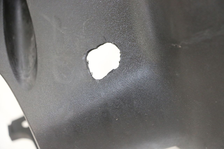 photo de COPRIMANUBRIO POSTERIORE PEUGEOT VIVACITY NEW 4T 50 (2008 - 2017) - Dettaglio del componente