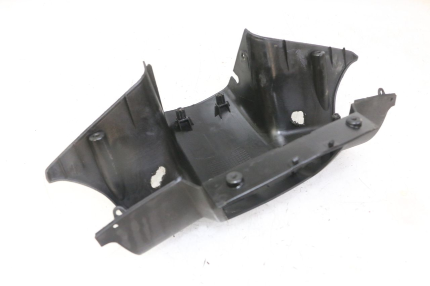 photo de COPRIMANUBRIO POSTERIORE PEUGEOT VIVACITY NEW 4T 50 (2008 - 2017) - Dettagli dei punti di fissaggio