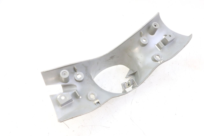 photo de COPRIMANUBRIO POSTERIORE YAMAHA WHY 50 (1998 - 2000) - Dettaglio del componente