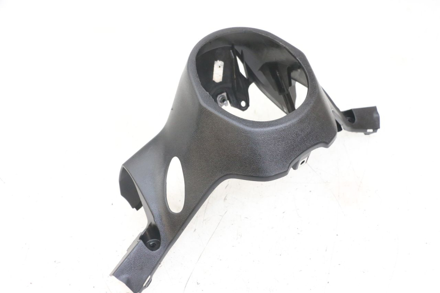 photo de COFANO MANUBRIO POSTERIORE YAMAHA XMAX X-MAX ABS 125 (2017 - 2020) - Primo piano tecnico