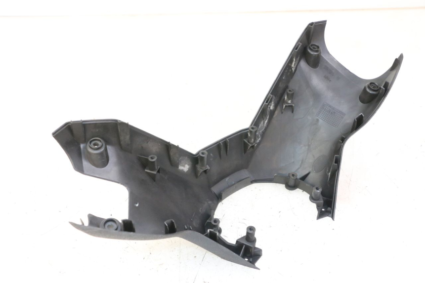 photo de COPERCHIO MANUBRIO POSTERIORE YAMAHA X-MAX XMAX ABS 250 (2010 - 2012) - Primo piano tecnico