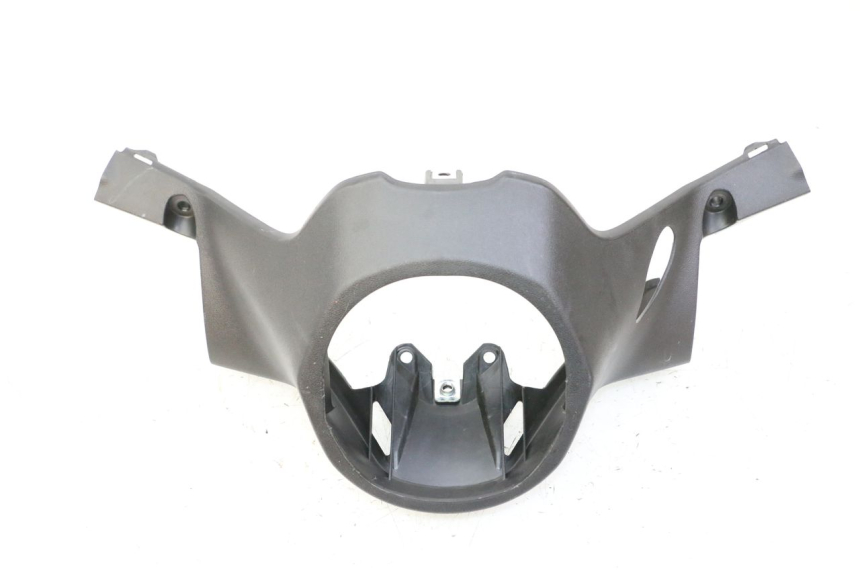 photo de COPRIMANUBRIO POSTERIORE YAMAHA XMAX X-MAX 125 (2021 - 2025) - Zoom sullo stato d'uso