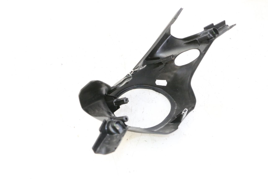 photo de COPRIMANUBRIO POSTERIORE YAMAHA XMAX X-MAX 125 (2021 - 2025) - Altra angolazione