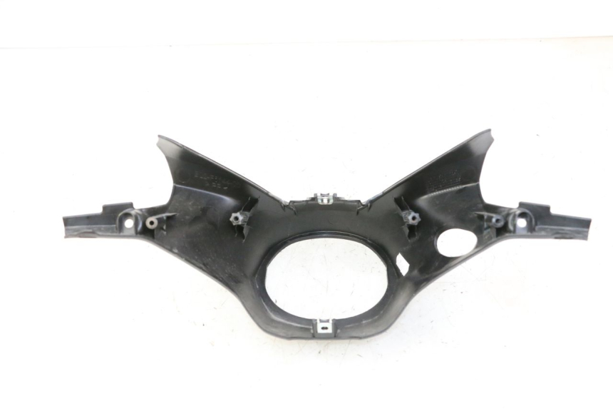 photo de COPRIMANUBRIO POSTERIORE YAMAHA XMAX X-MAX 125 (2021 - 2025) - Primo piano tecnico