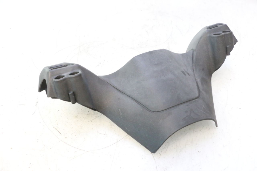photo de COPRIMANUBRIO POSTERIORE PIAGGIO X8 STREET 125 (2006 - 2007) - Altra angolazione