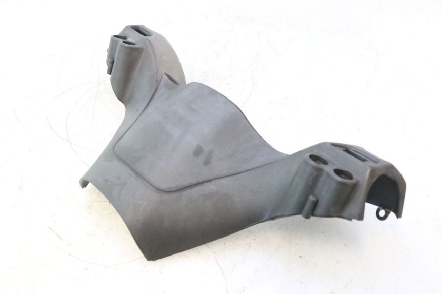 photo de COPRIMANUBRIO POSTERIORE PIAGGIO X8 STREET 125 (2006 - 2007) - Primo piano tecnico