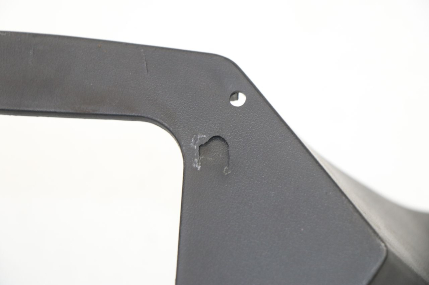 photo de COPERCHIO MANUBRIO POSTERIORE KYMCO XCITING 500 (2007 - 2010) - Altra angolazione