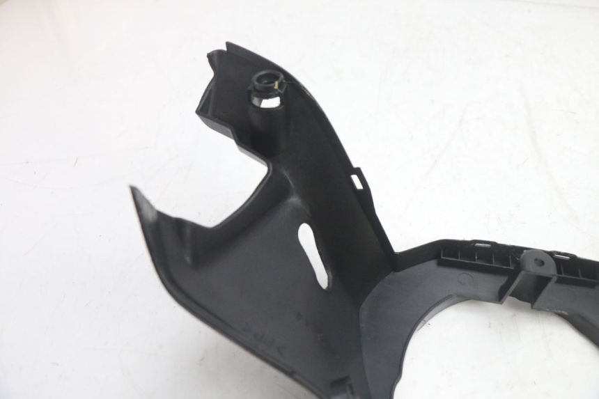 photo de COPRIMANUBRIO POSTERIORE YAMAHA XP T-MAX ABS 500 (2005 - 2005) - Dettaglio del componente