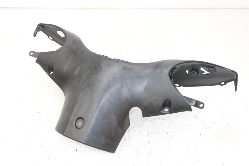 photo de COPRIMANUBRIO POSTERIORE YAMAHA NEOS NEO'S 4T 50 (2008 - 2016) - Altra angolazione