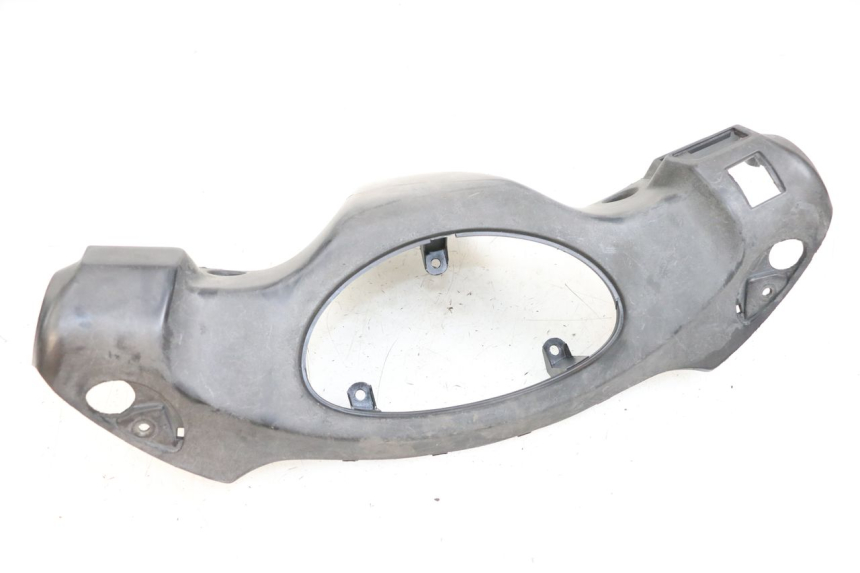 photo de COPRIMANUBRIO POSTERIORE YAMAHA YN NEO'S 50 (1997 - 2004) - Primo piano tecnico