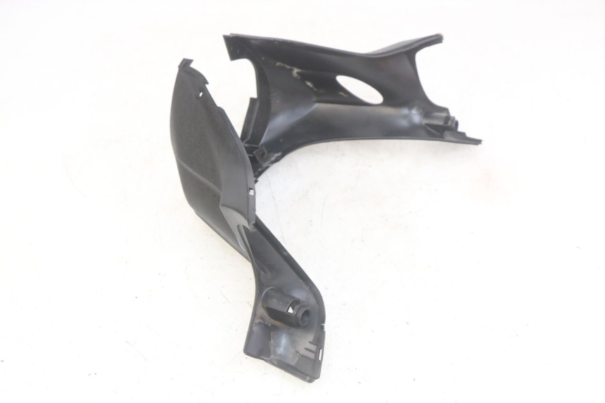 photo de COFANO MANUBRIO POSTERIORE YAMAHA YP MAJESTY 400 (2004 - 2008) - Zoom sullo stato d'uso