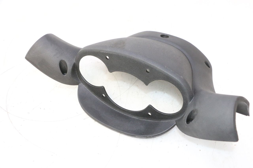 photo de Copri manubrio posteriore YAMAHA YP MAJESTY 125 (1998 - 2001) - Zoom sullo stato d'uso