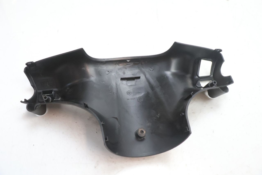 photo de COFANO MANUBRIO POSTERIORE PIAGGIO ZIP 2T 50 (2009 - 2019) - Altra angolazione