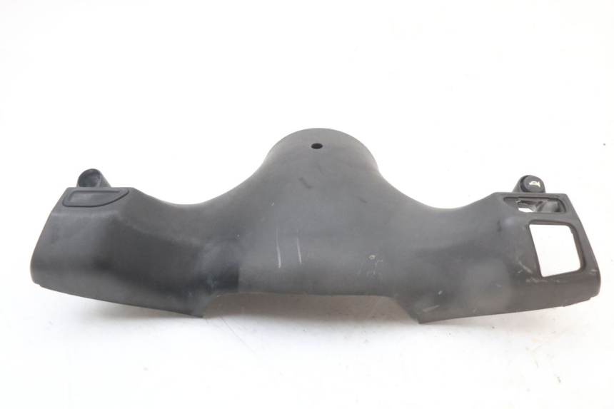 photo de COPRI MANUBRIO POSTERIORE PIAGGIO ZIP 4T 50 (2018 - 2020) - Dettagli dei punti di fissaggio