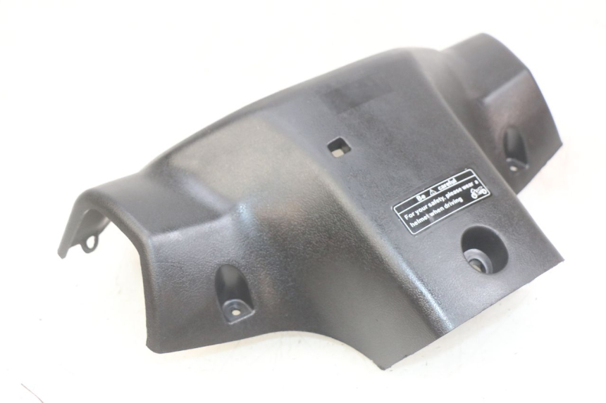 photo de COPRI MANUBRIO POSTERIORE UNIVERSAL BIKE ZN50QT-11B 50 (2018 - 2021) - Zoom sullo stato d'uso