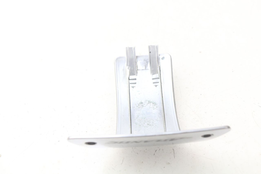 photo de COPERCHIO MANUBRIO APRILIA ATLANTIC 125 (2003 - 2009) - Dettaglio del componente