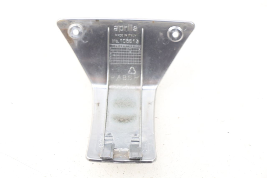photo de COPERCHIO MANUBRIO APRILIA ATLANTIC 125 (2003 - 2009) - Zoom sullo stato d'uso