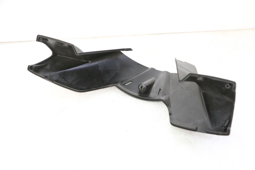 photo de COPRIMANUBRIO ANTERIORE QUADRO 4 4D 350 (2015 - 2018) - Dettaglio del componente