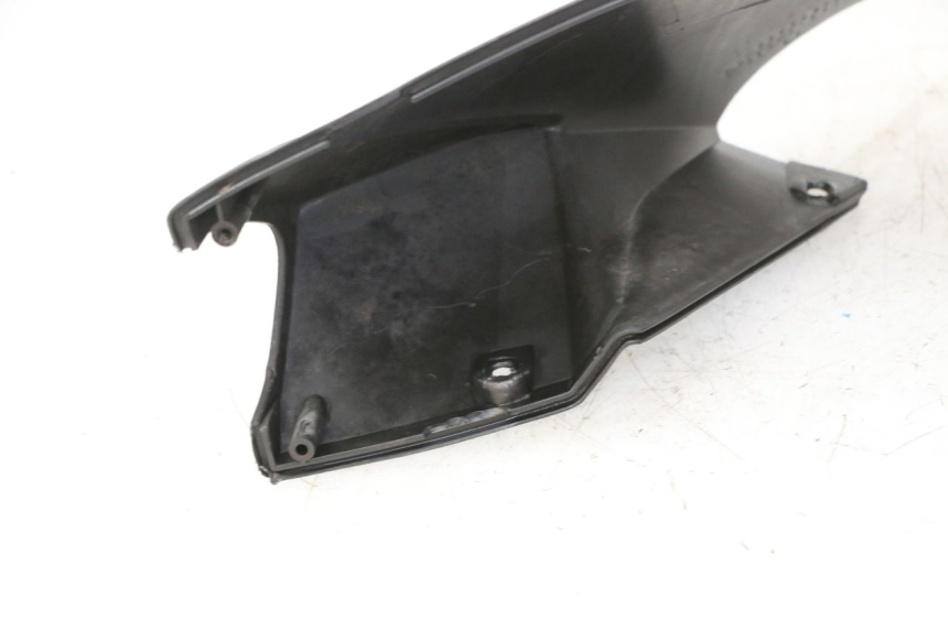 photo de COPRIMANUBRIO ANTERIORE QUADRO 4 4D 350 (2015 - 2018) - Zoom sullo stato d'uso