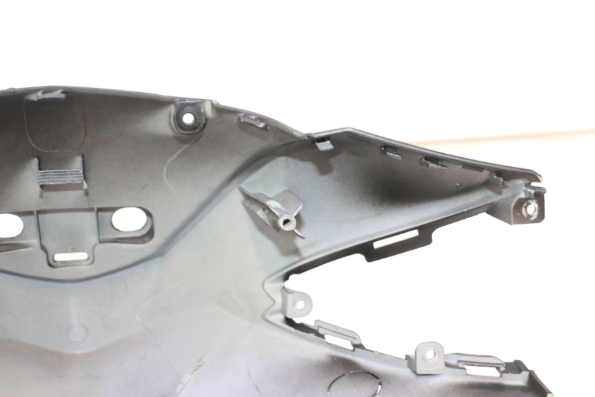 photo de COFANO MANUBRIO ANTERIORE KYMCO AGILITY 16+ 4T 50 (2018 - 2023) - Altra vista dell'articolo