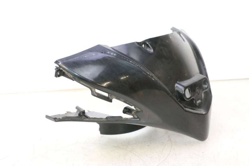 photo de COFANO MANUBRIO ANTERIORE KYMCO AGILITY 16+ 4T 50 (2018 - 2023) - Primo piano tecnico
