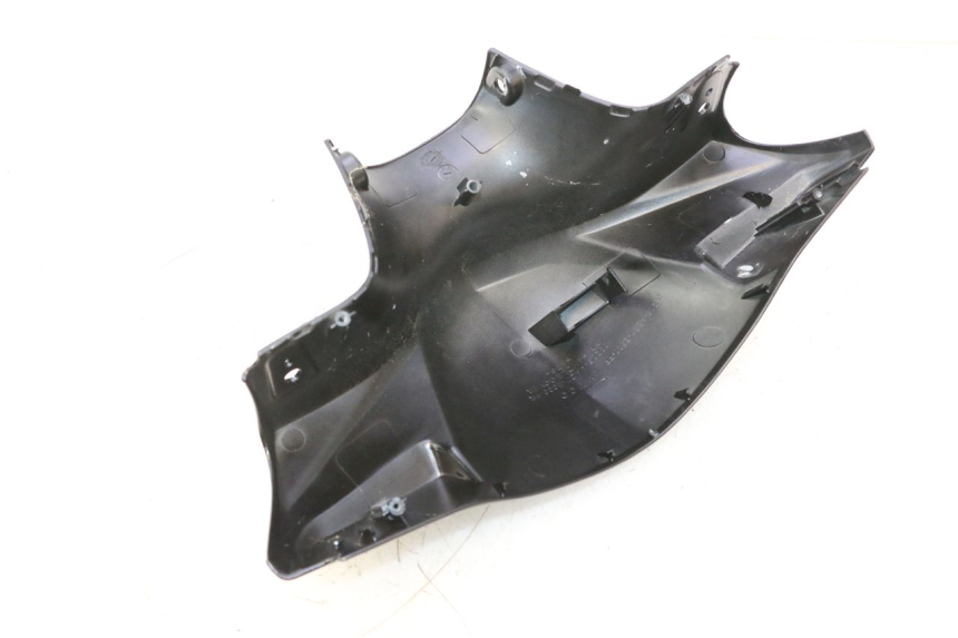photo de COFANO MANUBRIO ANTERIORE KYMCO AGILITY 4T 50 (2018 - 2022) - Primo piano tecnico