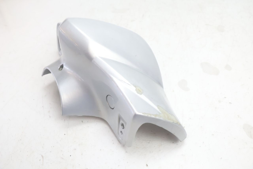 photo de COPERCHIO MANUBRIO ANTERIORE KYMCO AGILITY 4T 50 (2005 - 2018) - Dettaglio del componente