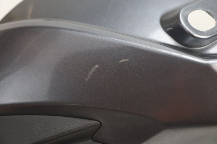 photo de COPRIMANUBRIO ANTERIORE KYMCO AGILITY CITY 2T 50 (2008 - 2016) - Zoom sullo stato d'uso