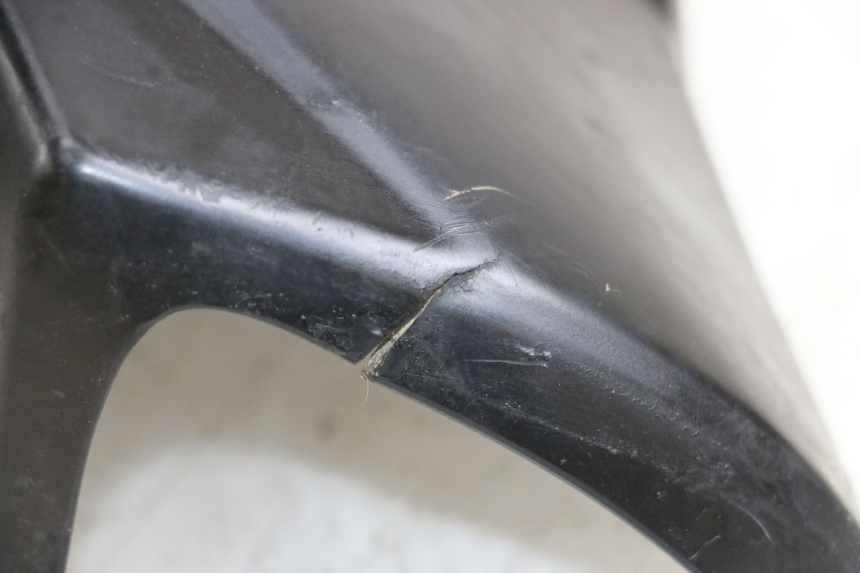 photo de COPRIMANUBRIO ANTERIORE KYMCO AGILITY PREMIUM 50 (2007 - 2010) - Dettaglio del componente