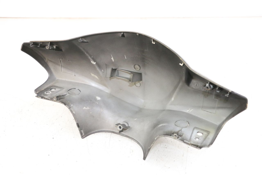 photo de COPRIMANUBRIO ANTERIORE KYMCO AGILITY PREMIUM 50 (2007 - 2010) - Stato della superficie e materiale