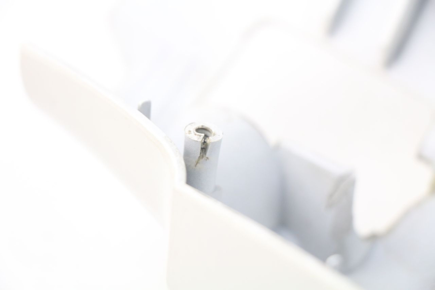 photo de COPERCHIO MANUBRIO ANTERIORE PGO BIG MAX 50 (2001 - 2009) - Zoom sullo stato d'uso