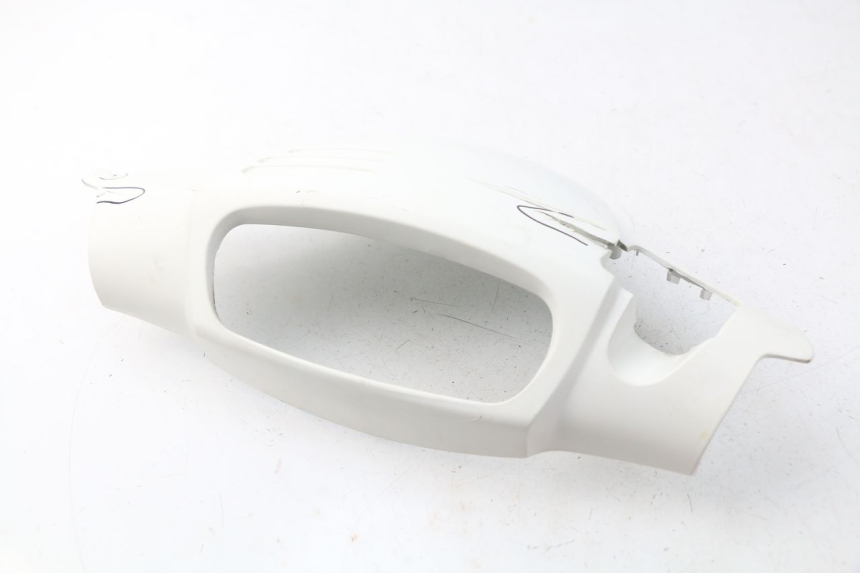 photo de COPERCHIO MANUBRIO ANTERIORE PGO BIG MAX 50 (2001 - 2009) - Dettagli dei punti di fissaggio