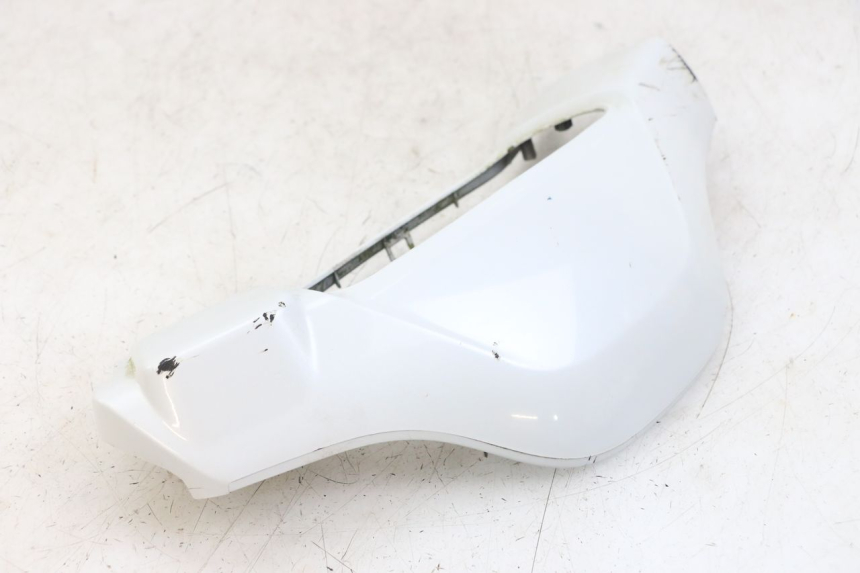 photo de COFANO MANUBRIO ANTERIORE MBK BOOSTER SPIRIT 50 (2004 - 2017) - Stato della superficie e materiale