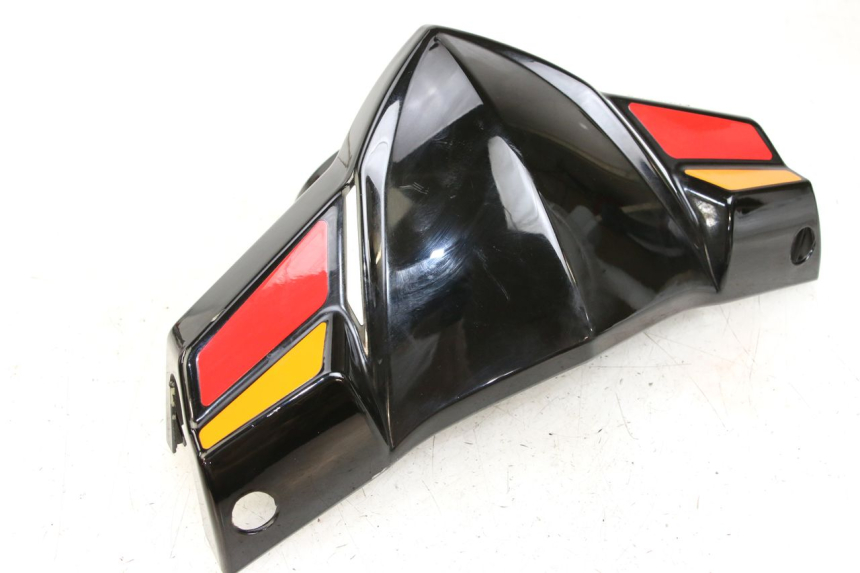 photo de COPRIMANUBRIO ANTERIORE TNT MOTOR BOSTON 4T 50 (2018 - 2025) - Primo piano tecnico