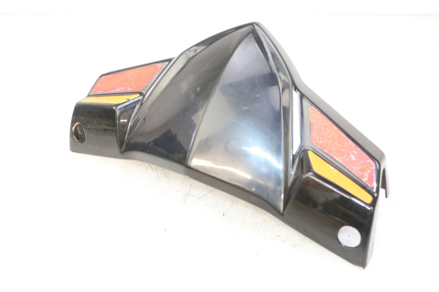 photo de COPRIMANUBRIO ANTERIORE TNT MOTOR BOSTON 4T 50 (2018 - 2025) - Stato della superficie e materiale