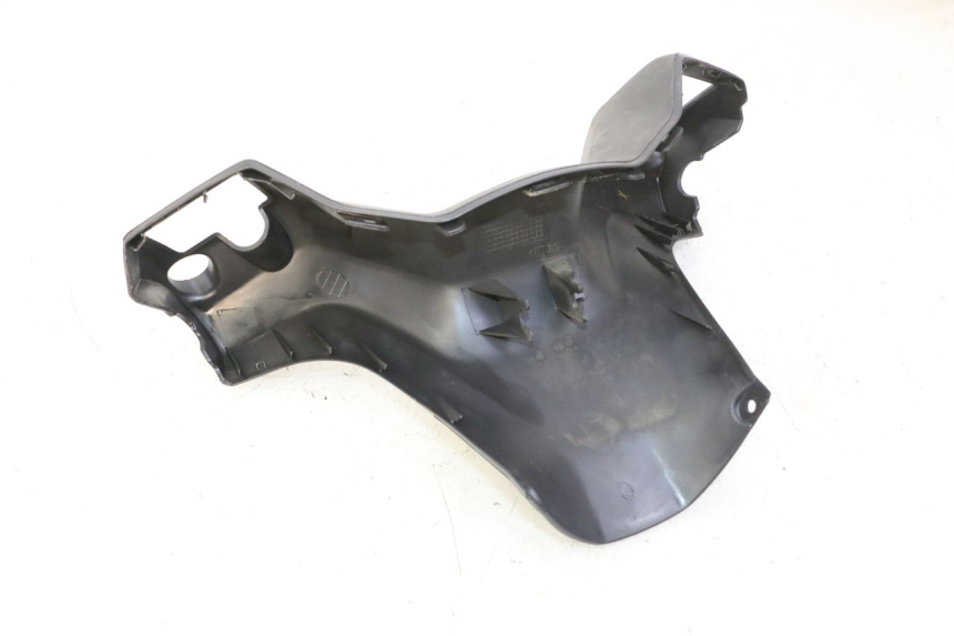 photo de COPERCHIO MANUBRIO ANTERIORE SUZUKI BURGMAN 125 (2007 - 2014) - Altra angolazione