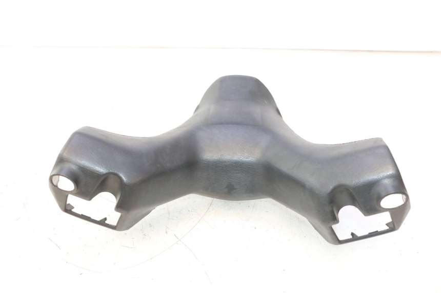 photo de COPERCHIO MANUBRIO ANTERIORE SUZUKI BURGMAN 125 (2007 - 2014) - Vista principale