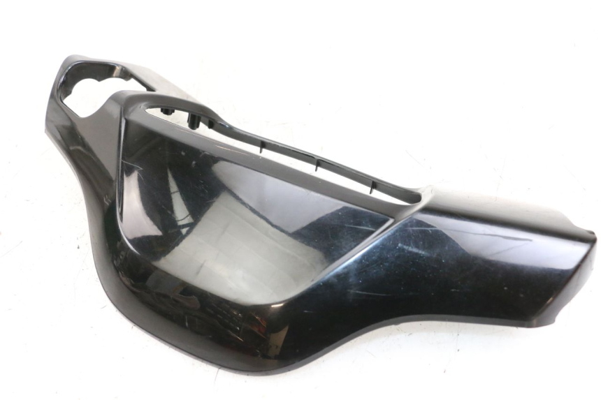 photo de COFANO MANUBRIO ANTERIORE YAMAHA BW'S 50 (2004 - 2017) - Dettaglio del componente