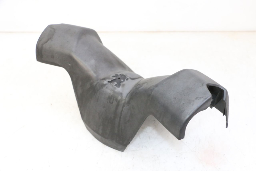 photo de COFANO MANUBRIO ANTERIORE PEUGEOT CITYSTAR 50 (2013 - 2017) - Dettagli dei punti di fissaggio