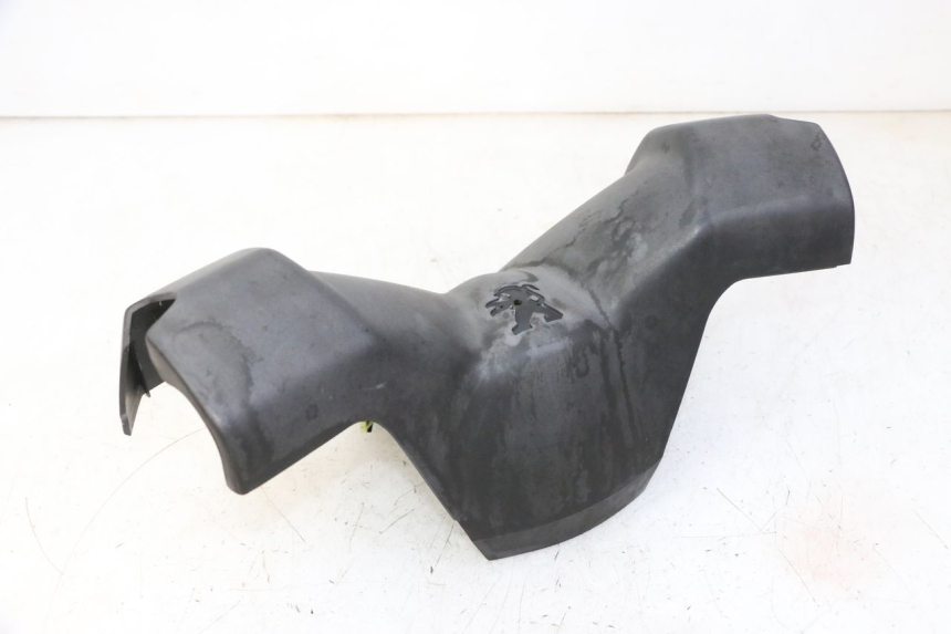 photo de COFANO MANUBRIO ANTERIORE PEUGEOT CITYSTAR 50 (2013 - 2017) - Stato della superficie e materiale