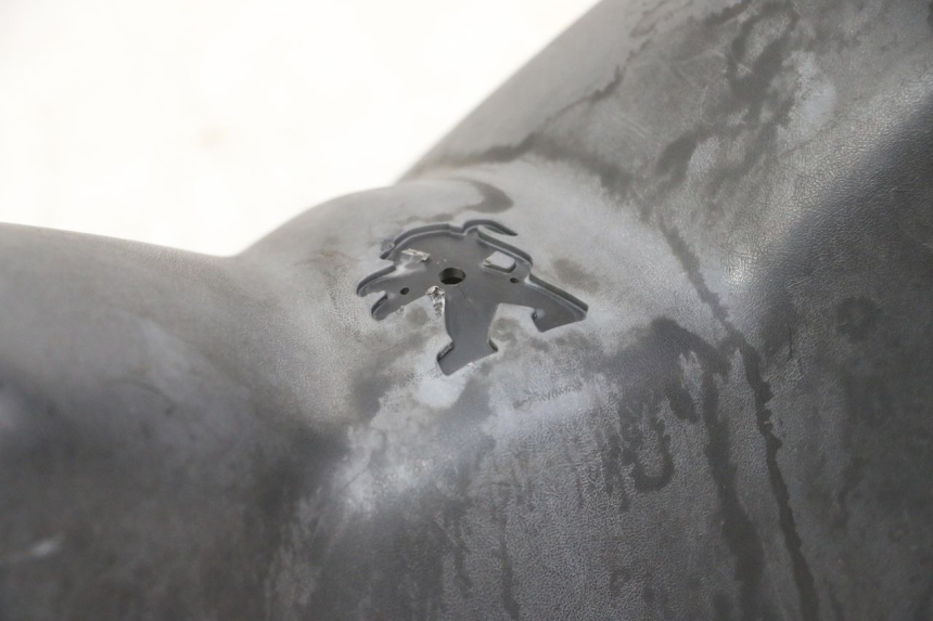 photo de COFANO MANUBRIO ANTERIORE PEUGEOT CITYSTAR 50 (2013 - 2017) - Ricambio usato controllato