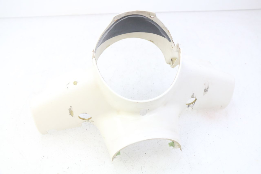 photo de COFANO MANUBRIO ANTERIORE PEUGEOT DJANGO 2T 50 (2014 - 2019) - Dettagli dei punti di fissaggio