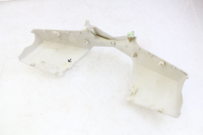 photo de COFANO MANUBRIO ANTERIORE PEUGEOT E-VIVACITY 1 (2012 - 2018) - Primo piano tecnico