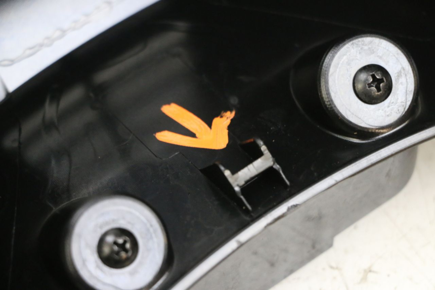 photo de COPRIMANUBRIO ANTERIORE SEGWAY NINEBOT E125S 1 (2022 - 2026) - Primo piano tecnico