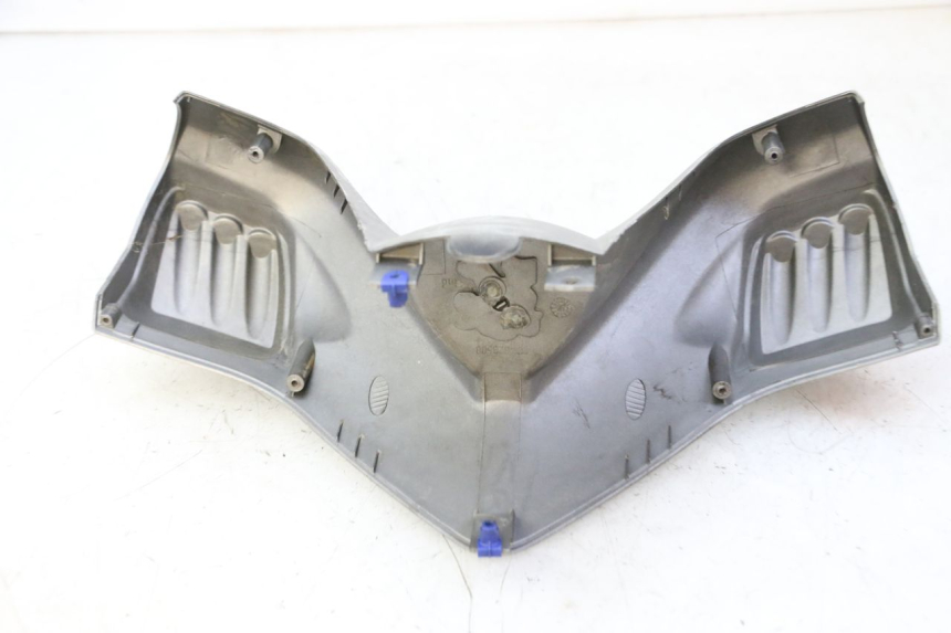 photo de COFANO MANUBRIO ANTERIORE PEUGEOT ELYSTAR 50 (2002 - 2014) - Dettagli dei punti di fissaggio