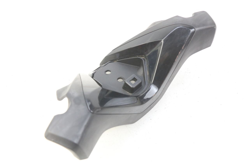 photo de COFANO ANTERIORE HONDA FORZA 125 (2015 - 2016) - Dettagli dei punti di fissaggio