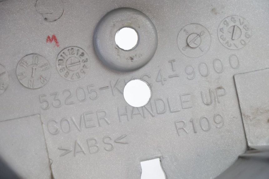 photo de COPRIMANUBRIO ANTERIORE KYMCO GRAND DINK 125 (2008 - 2014) - Altra vista dell'articolo